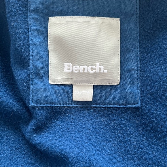 MENS XXL BENCH zip up. - Picture 4 of 6